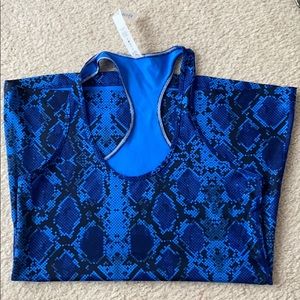 Lululemon Blue snake print tank